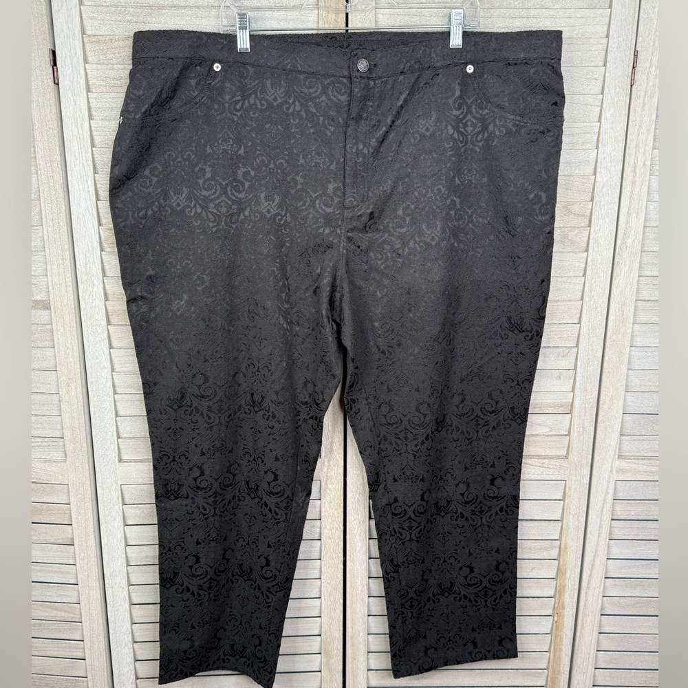 ISAAC MIZRAHI LIVE! Women's Plus Size Black Floral Jacquard Pants-28W